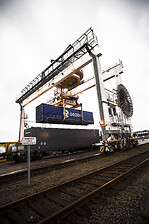 Portique de manutention au Terminal de transport combiné Delta 3
