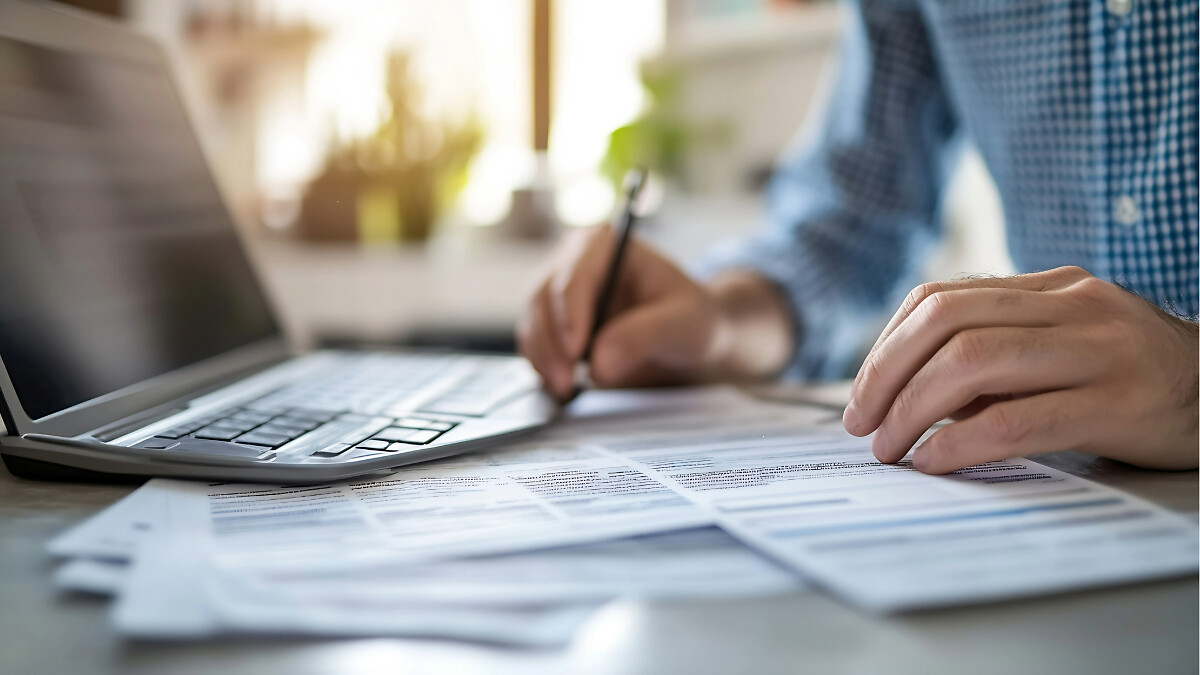 EFiling using a laptop to fill out forms