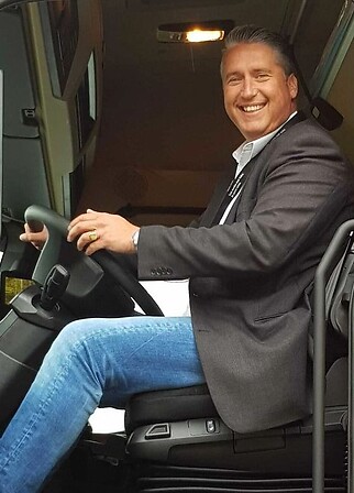 Guus Van Appeldoorn_new.jpg