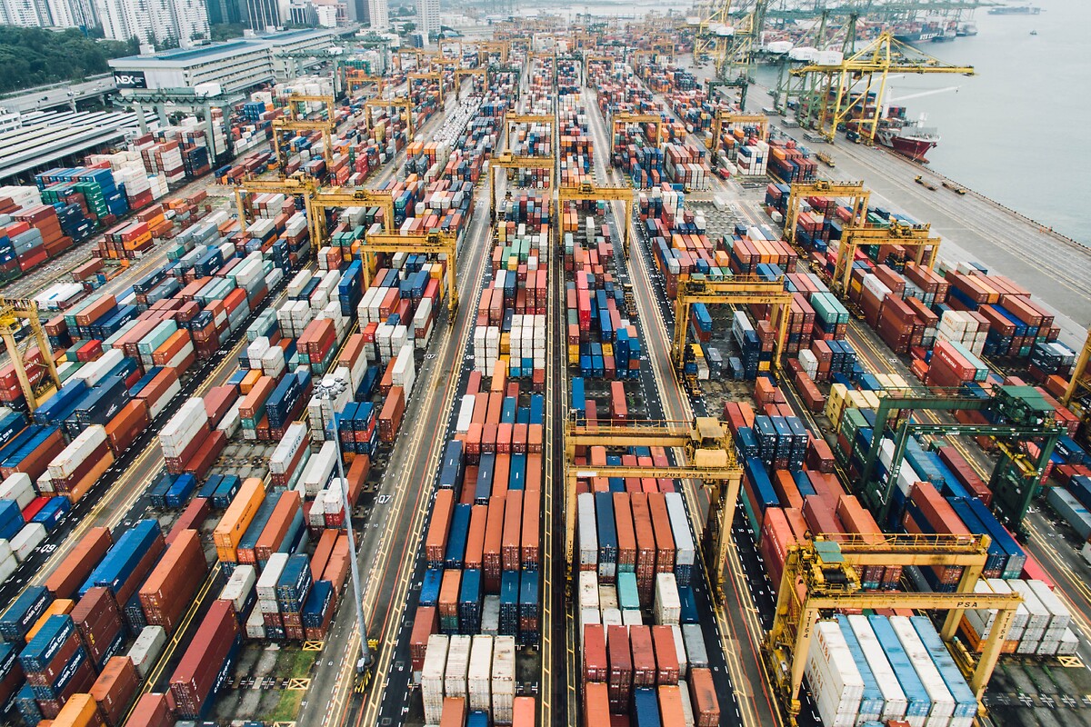 Containers for multimodal transport