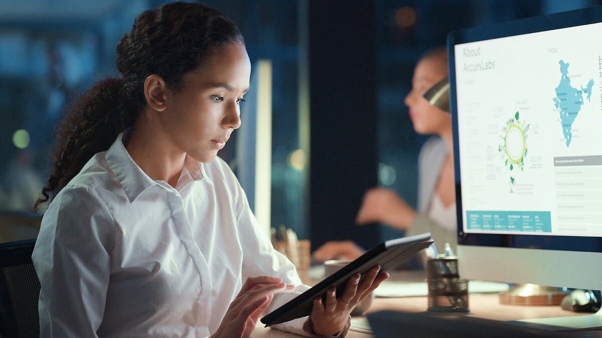 Warehouse and logistics workers using technology