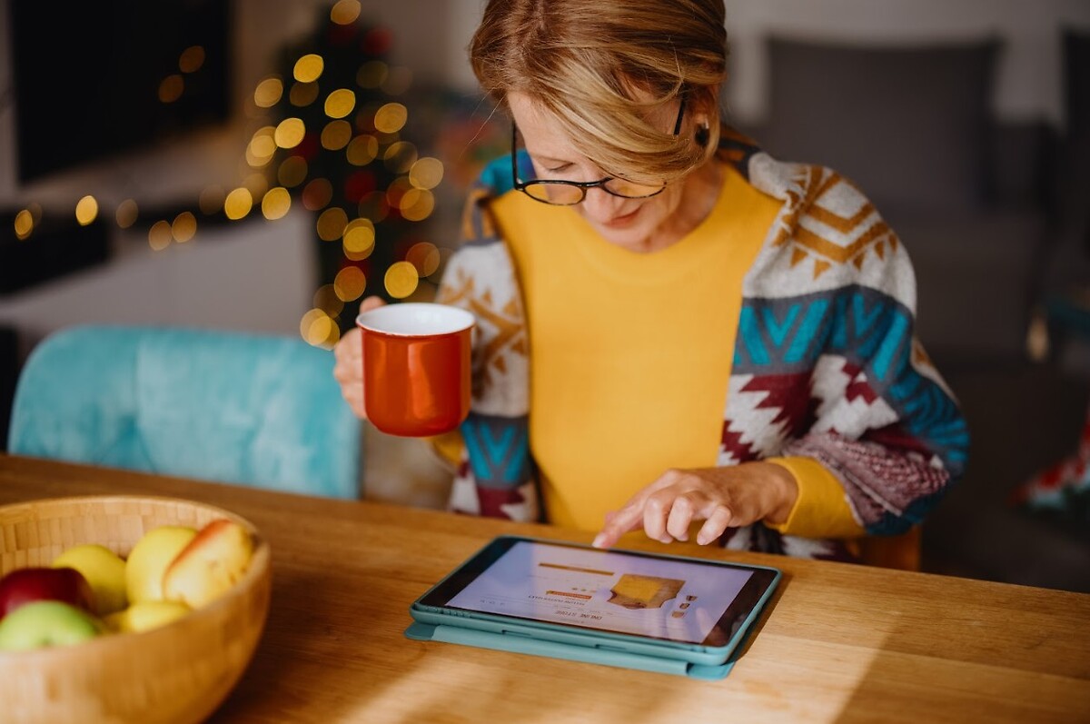 Online ecommerce shopping