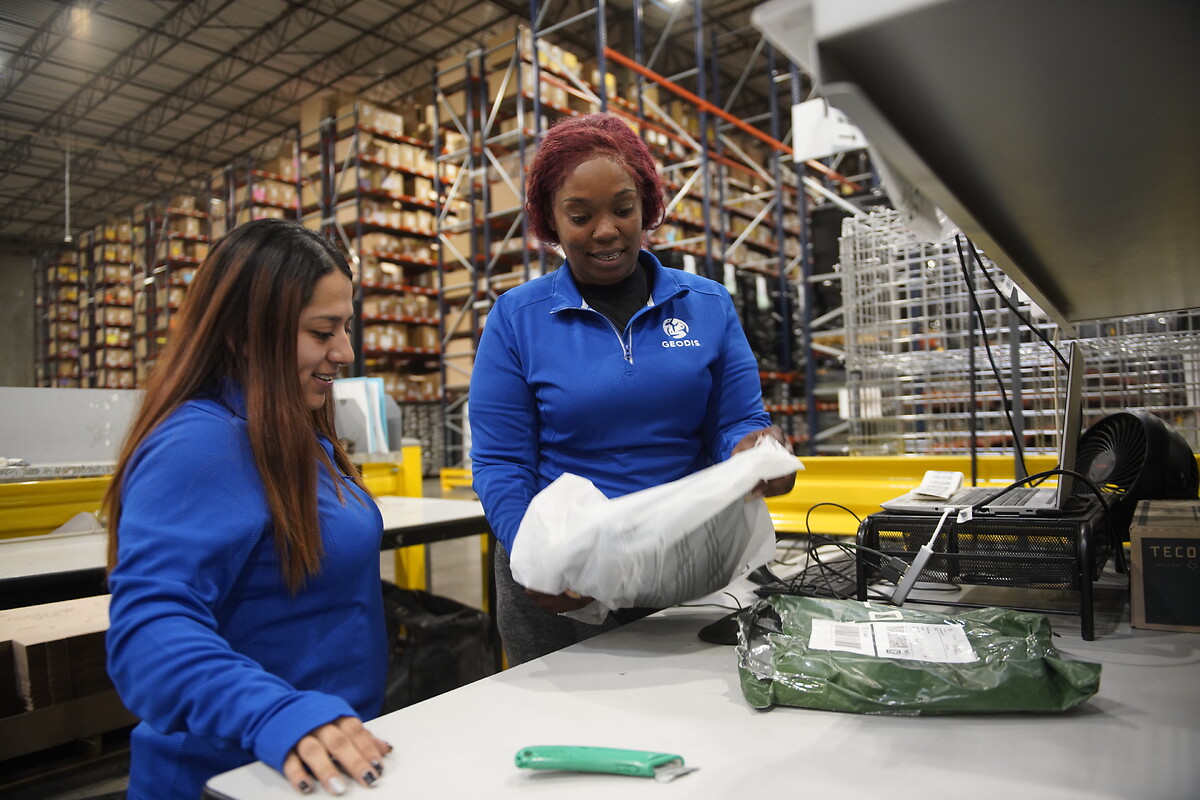 Reverse logistics : un article retourné est examiné