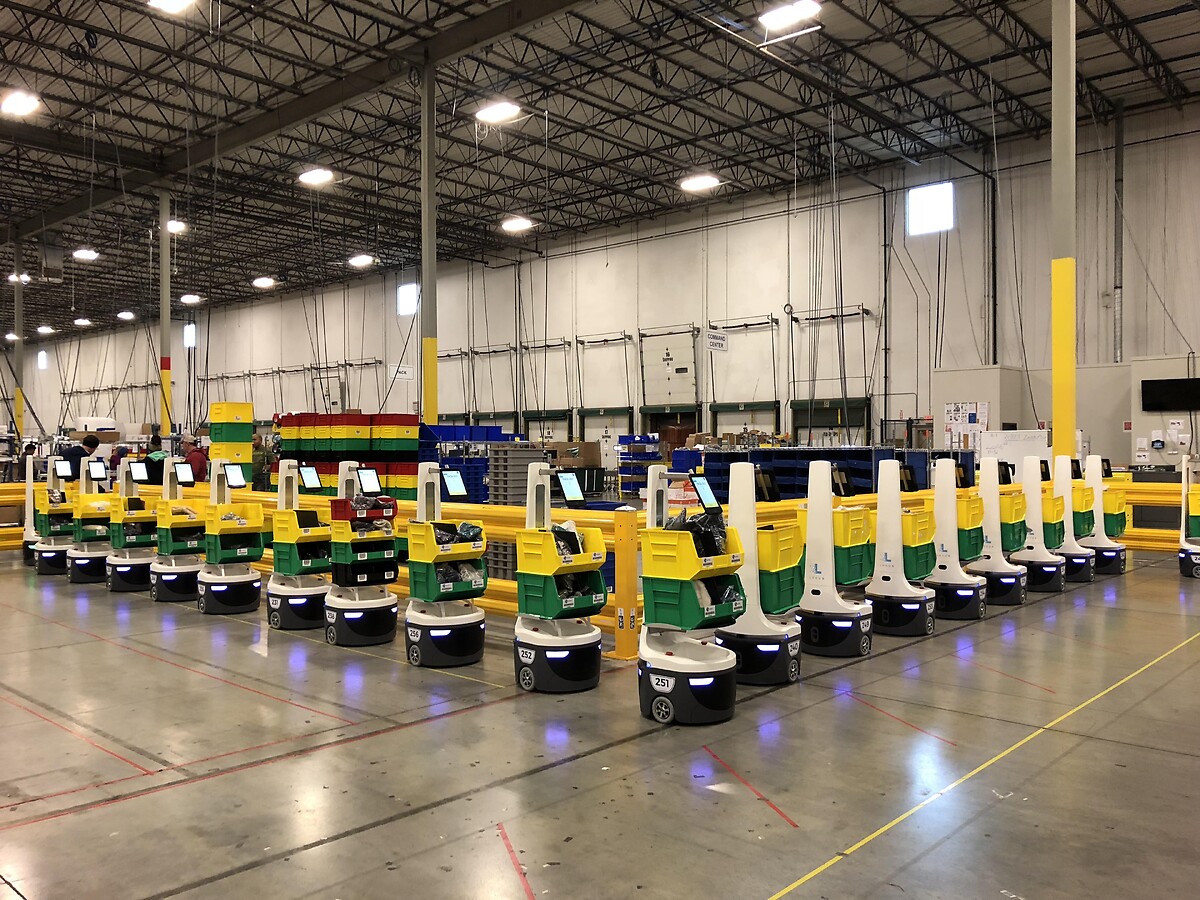 Plenty autonomous vehicles and collaborative robots locus for GEODIS warehouses