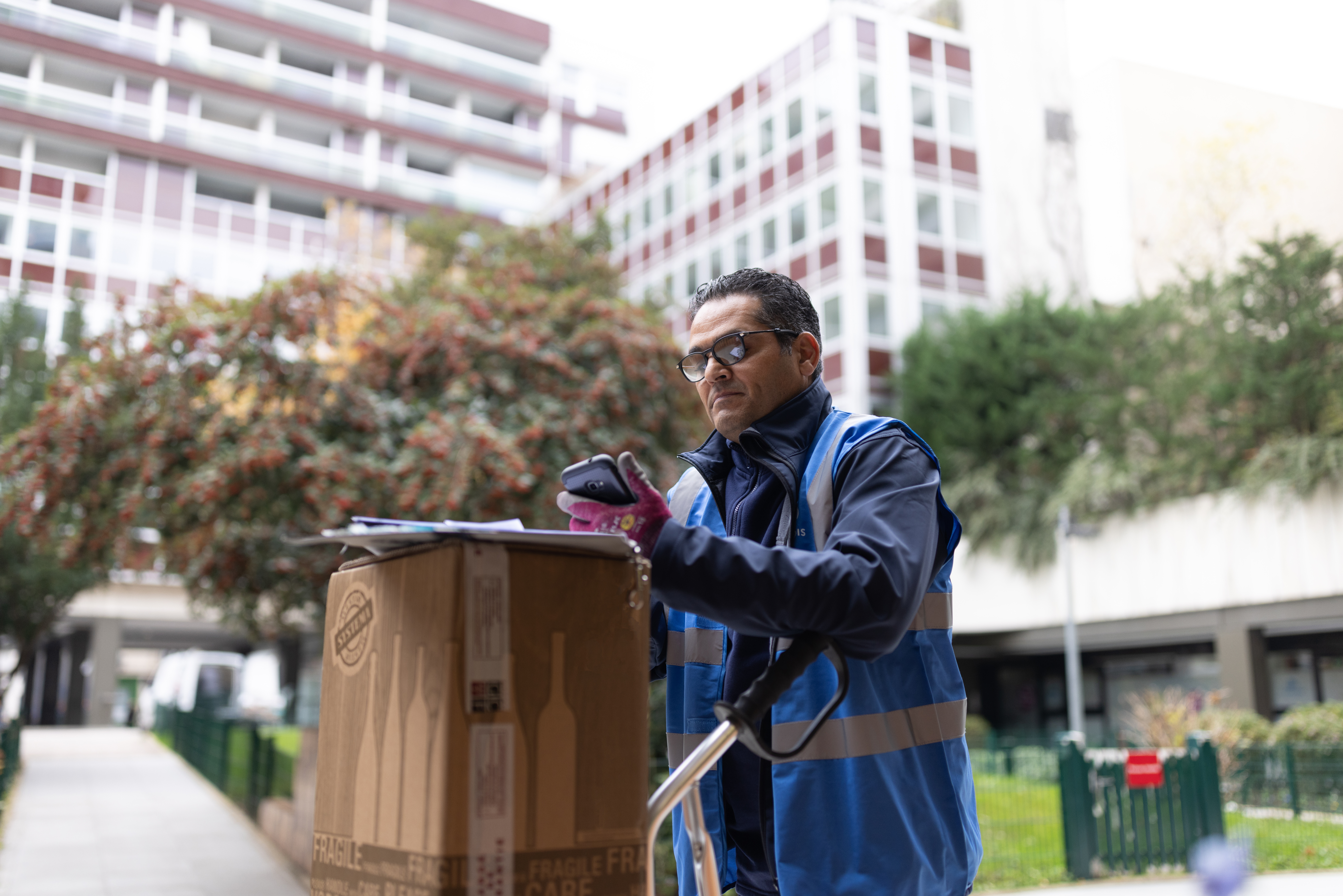 Geodis courier services