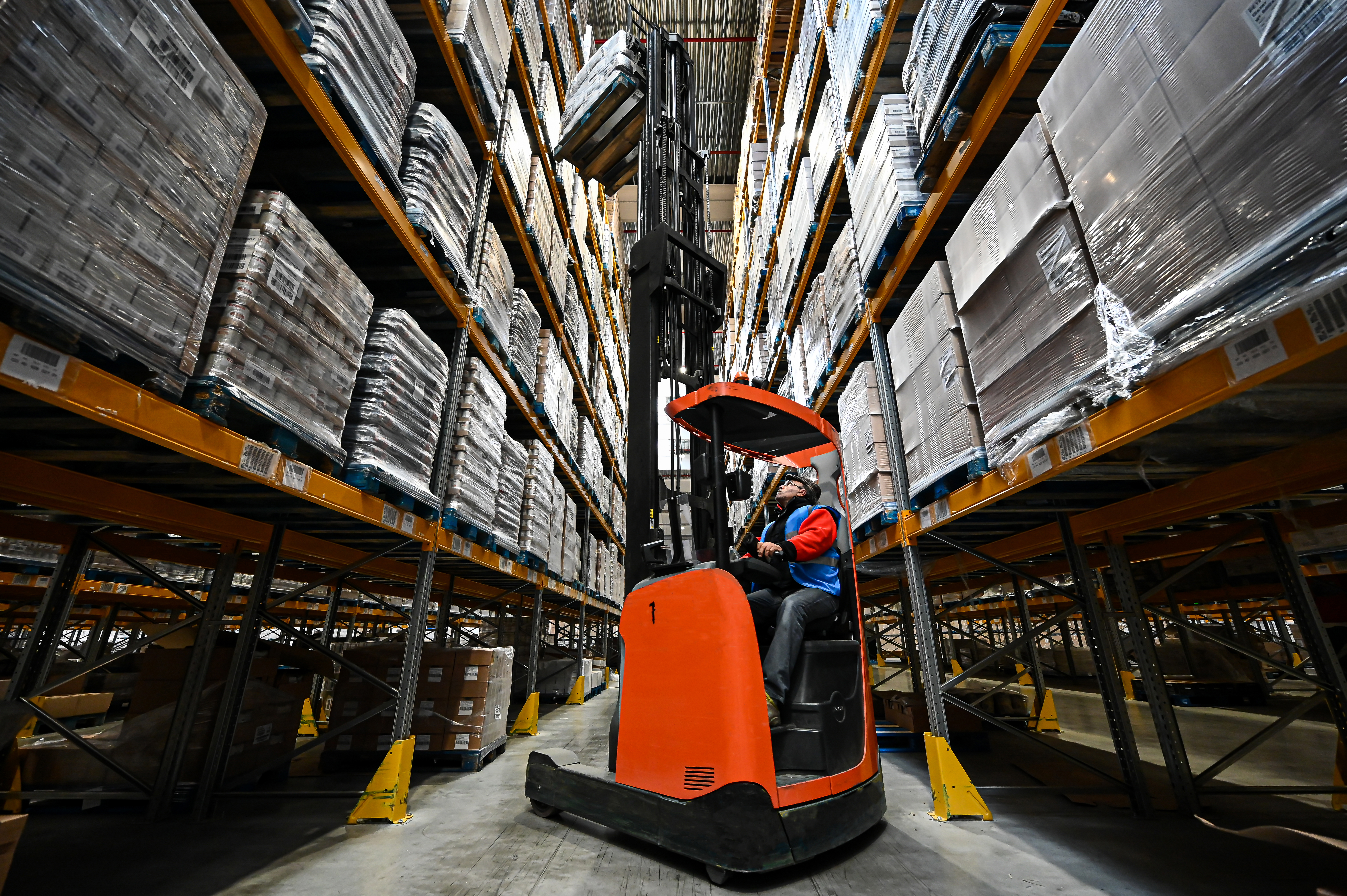 Geodis, warehouses and distribution centers