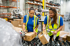 geodis_warehouse_employees